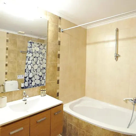 Apartman Pyramid *