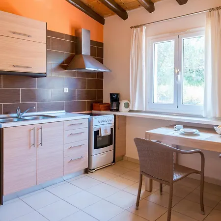 Pyramid Apartman *