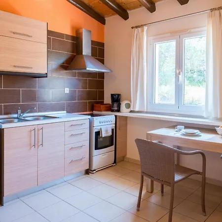 Apartman Pyramid Ájosz Szpirídonasz