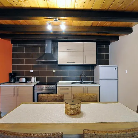 Apartman Pyramid Ájosz Szpirídonasz