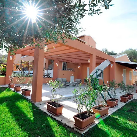 Pyramid * Agios Spyridon (Corfu)